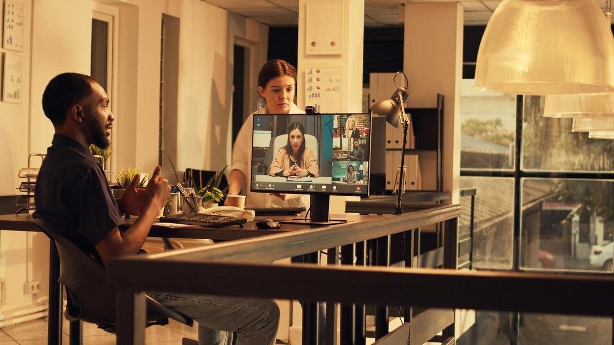 Adapting Leadership Styles for the Remote Work Era